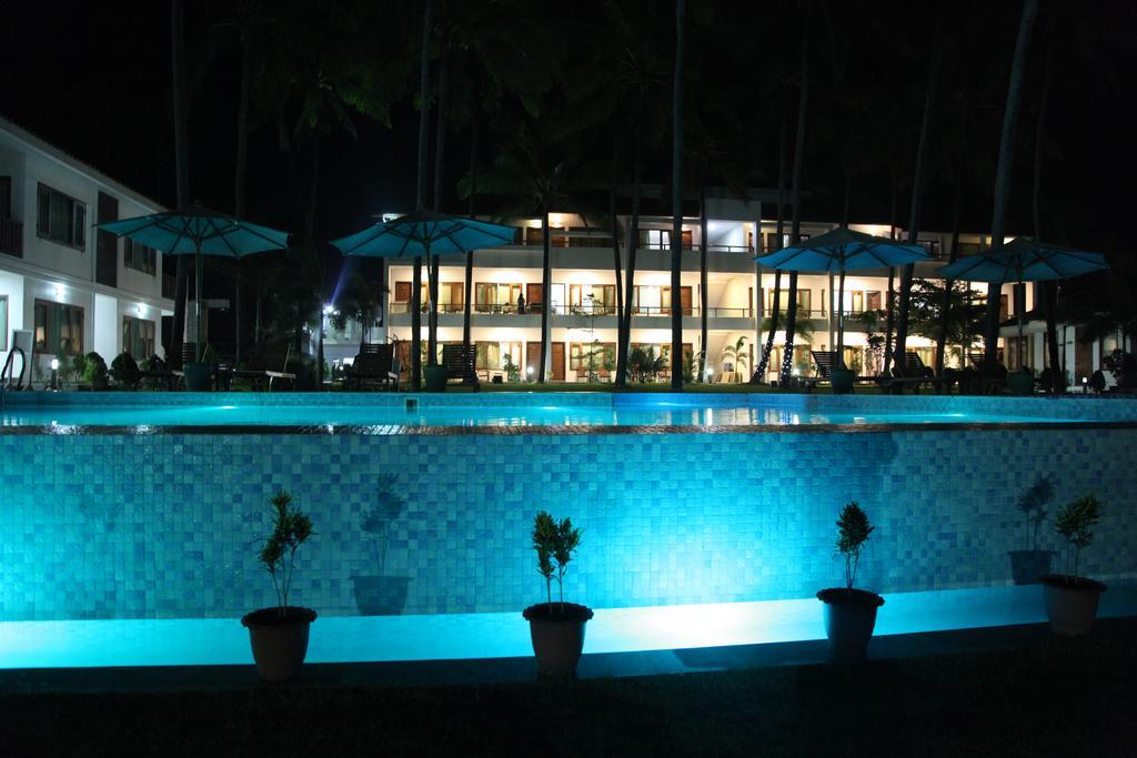Hotel Lux Ngwesaung Exterior photo
